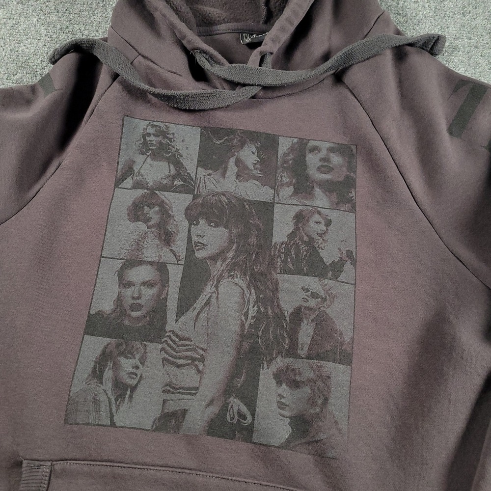 Taylor Swift The Eras Tour‎ Hoodie Charcoal Gray Graphic Pullover Mens M